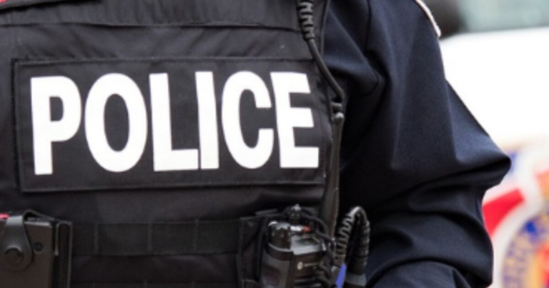 Sword-wielding thieves rob Newmarket cannabis store